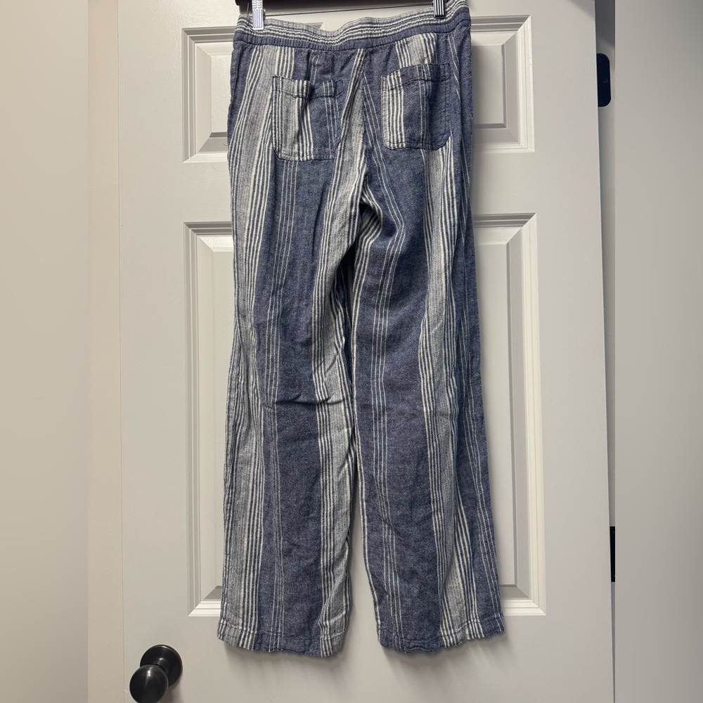 Old Navy Blue and White Striped Linen Wide Leg Casual Pants - Picture 2 of 3